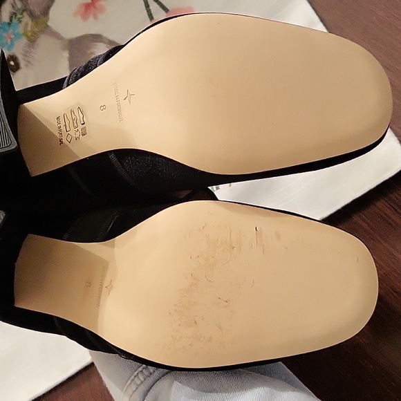 Tuckernuck Black Velvet Heels - Picture 6 of 12